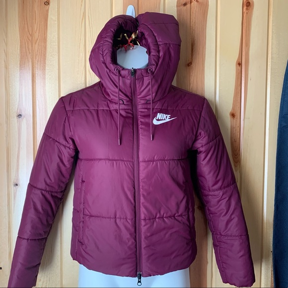 Nike Jackets & Blazers - NIKE PUFFER WINTER JACKET